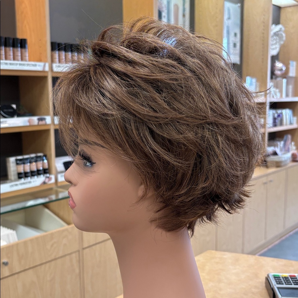 Envy synthetic wig Micki